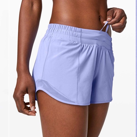 lululemon athletica Pants - Lululemon Hotty Hot Short II *Long 4"